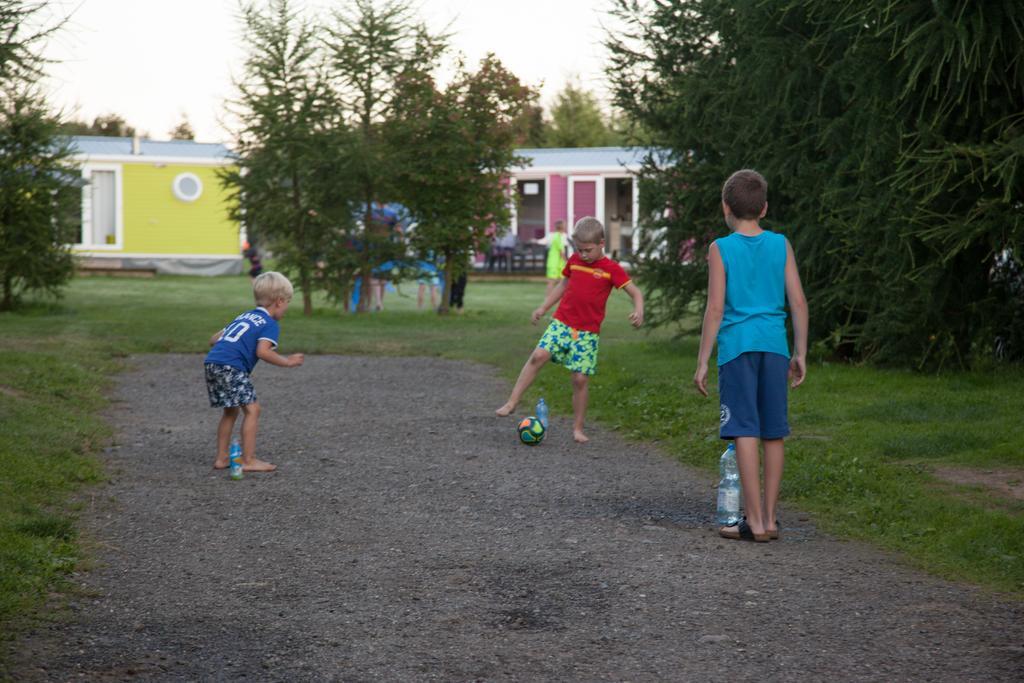 Camping 2000 Янув-Дул Экстерьер фото